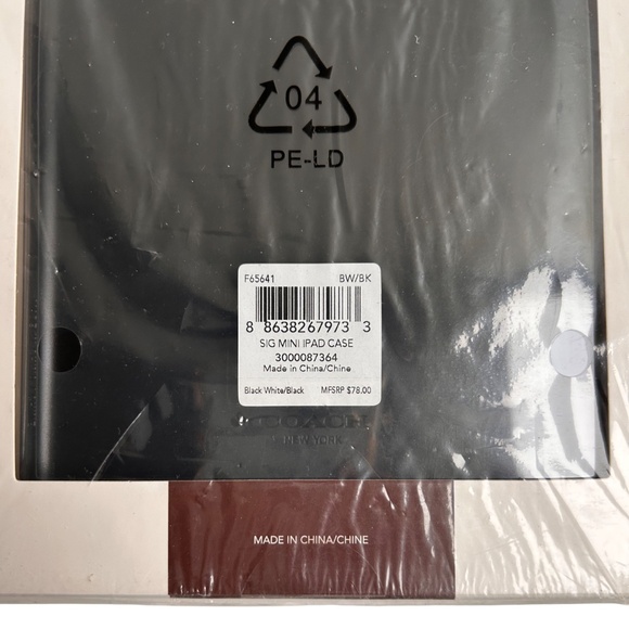 NWT Coach Signature Mini iPad Case F65641 - Picture 2 of 5